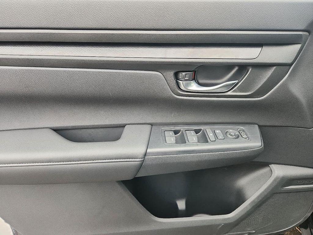 used 2026 Honda CR-V car, priced at $31,900