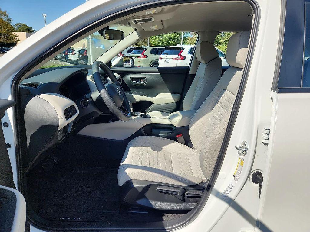 used 2025 Honda HR-V car, priced at $26,500