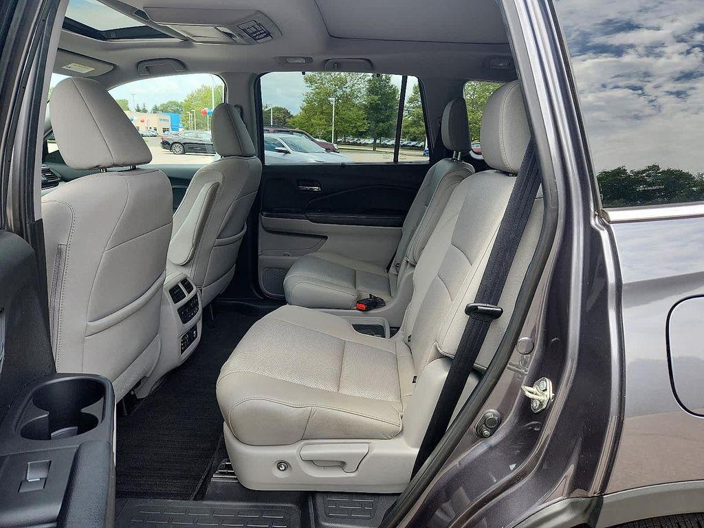 used 2018 Honda Pilot car, priced at $26,900
