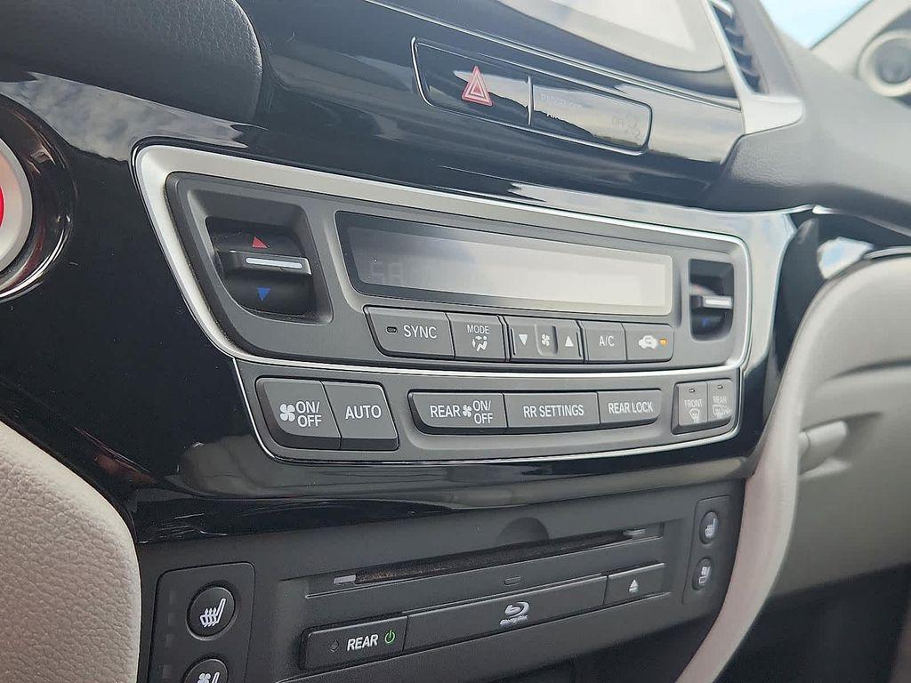 used 2018 Honda Pilot car, priced at $26,900