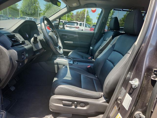 used 2022 Honda Pilot car, priced at $35,900
