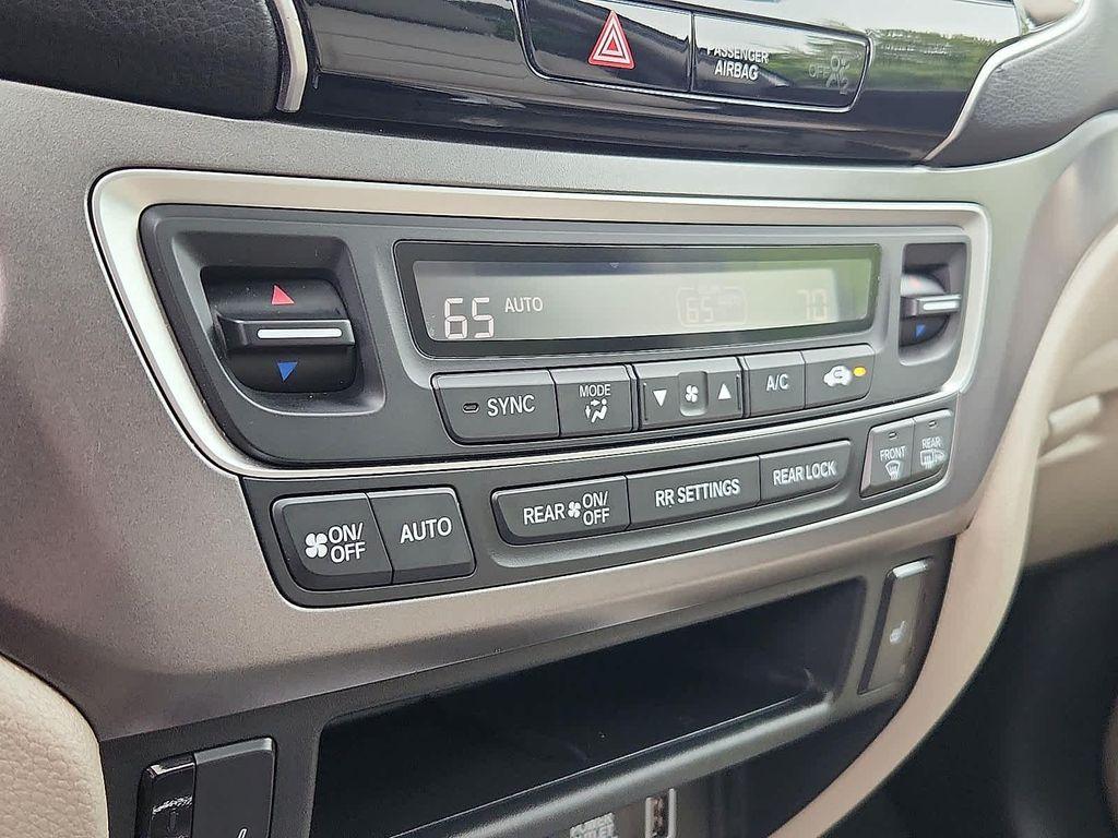 used 2022 Honda Pilot car, priced at $33,500