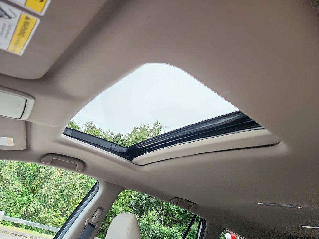 used 2022 Honda Pilot car, priced at $33,500