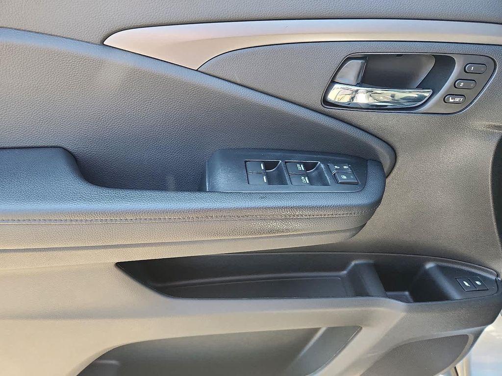 used 2021 Honda Passport car, priced at $27,900