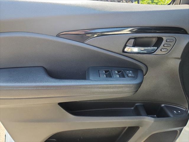 used 2022 Honda Pilot car, priced at $37,900