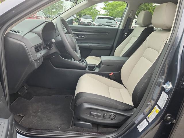 used 2025 Honda CR-V car, priced at $34,500