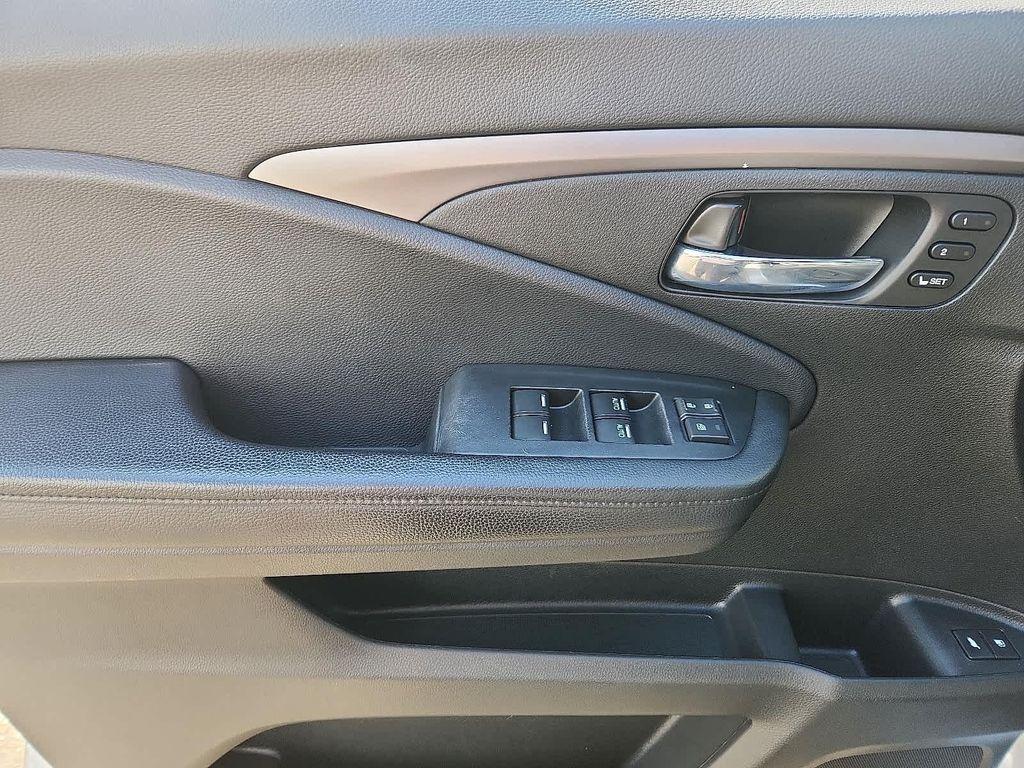 used 2020 Honda Passport car, priced at $23,400