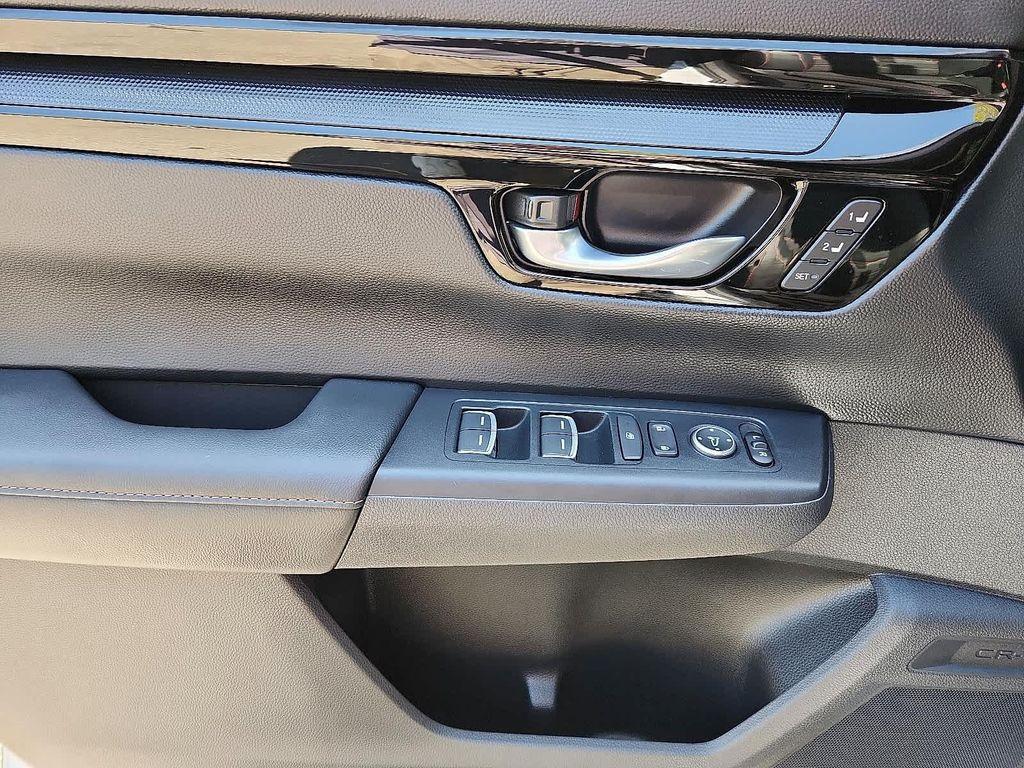 used 2023 Honda CR-V Hybrid car, priced at $35,600