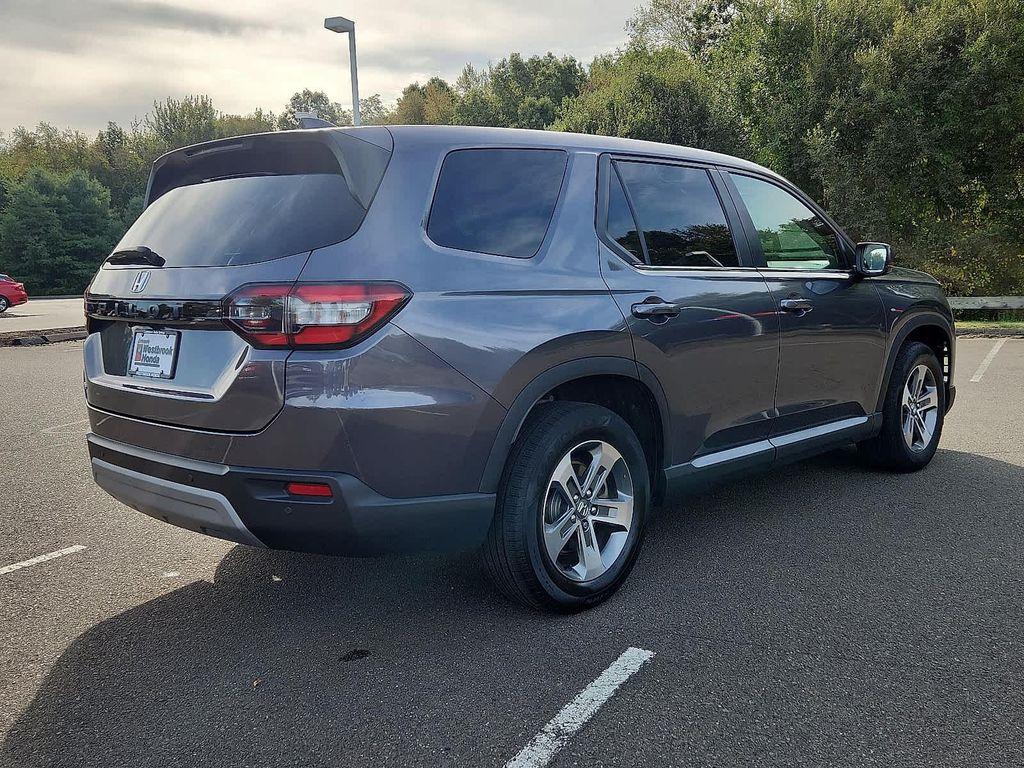 used 2025 Honda Pilot car, priced at $43,500