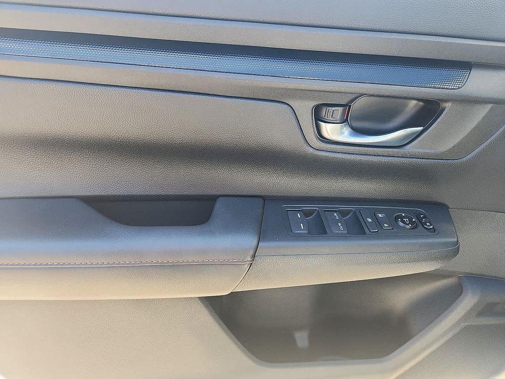 used 2023 Honda CR-V Hybrid car, priced at $31,900