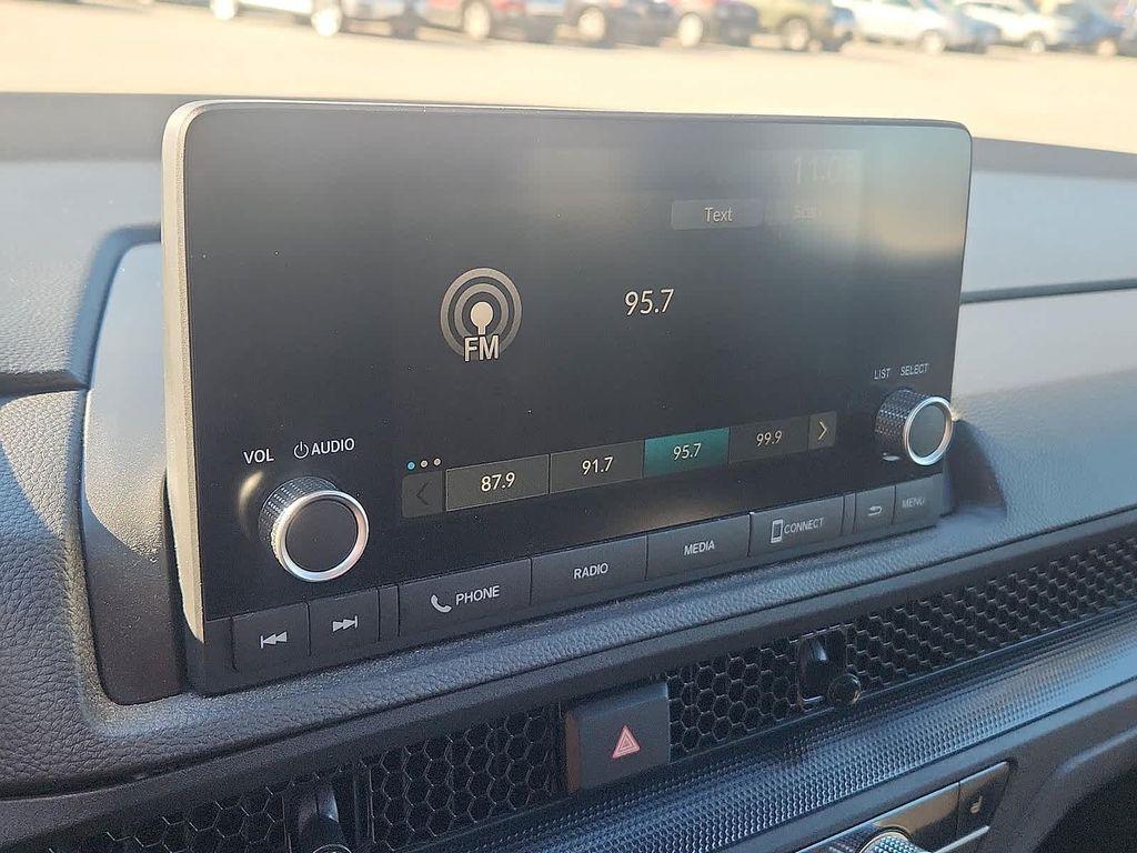 used 2023 Honda CR-V Hybrid car, priced at $31,900