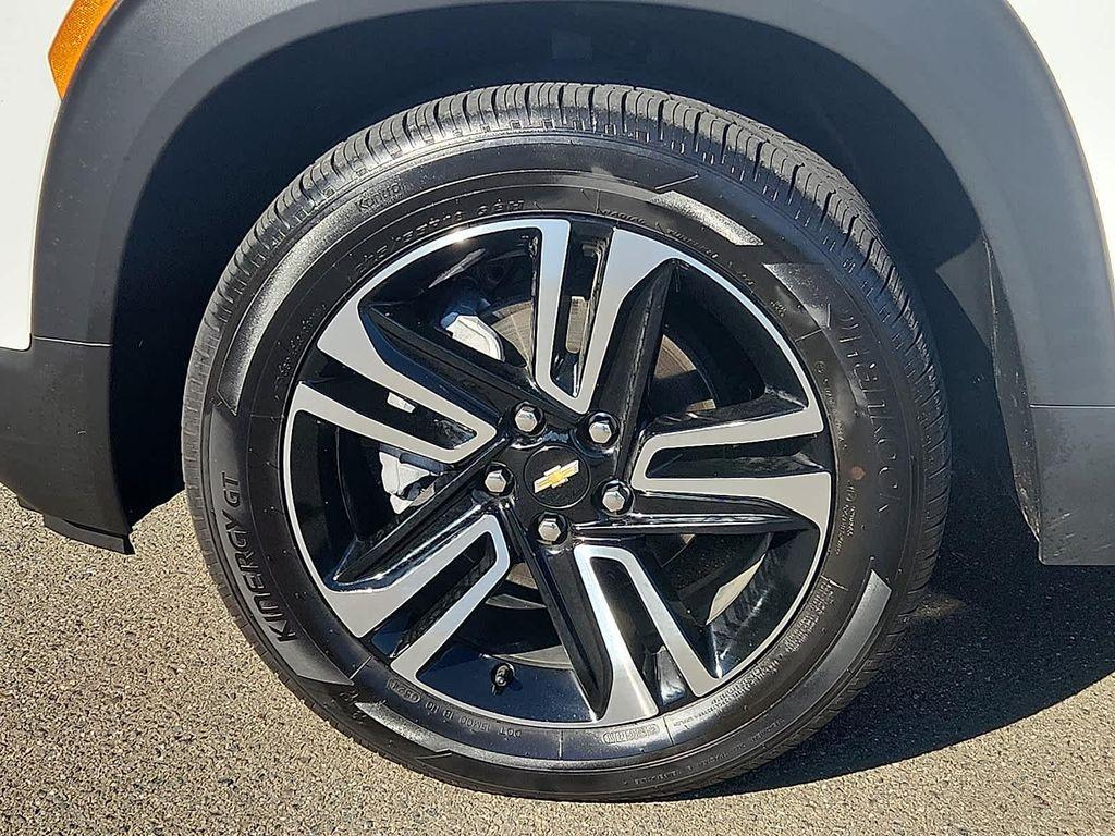 used 2024 Chevrolet TrailBlazer car, priced at $24,400