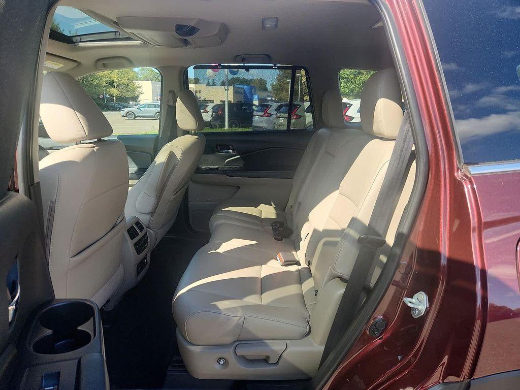 used 2021 Honda Pilot car, priced at $30,300