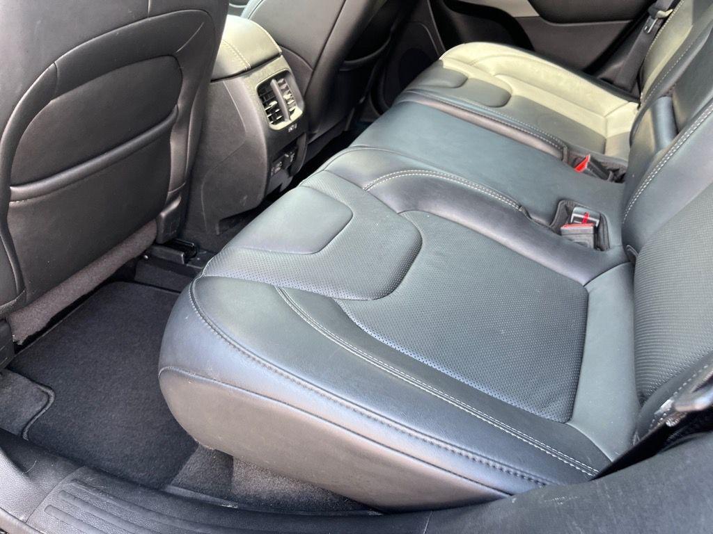 used 2021 Jeep Cherokee car, priced at $26,336