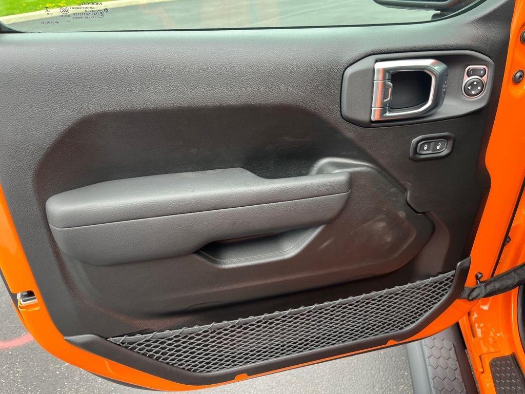 new 2025 Jeep Wrangler car, priced at $45,755