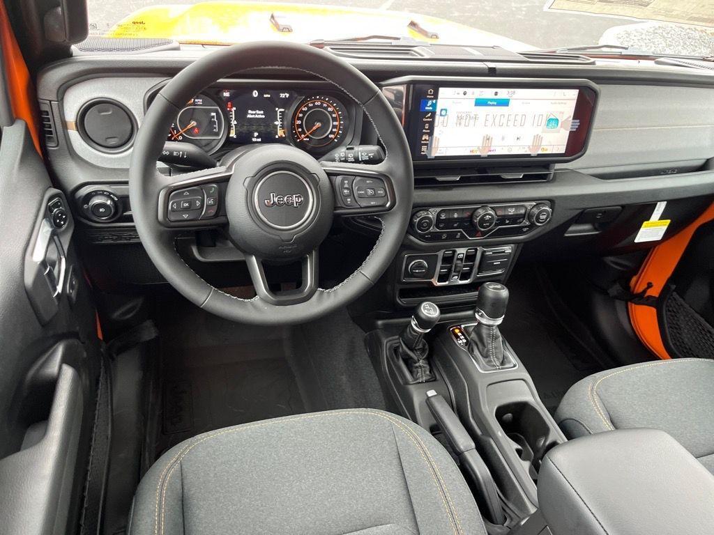 new 2025 Jeep Wrangler car, priced at $45,755