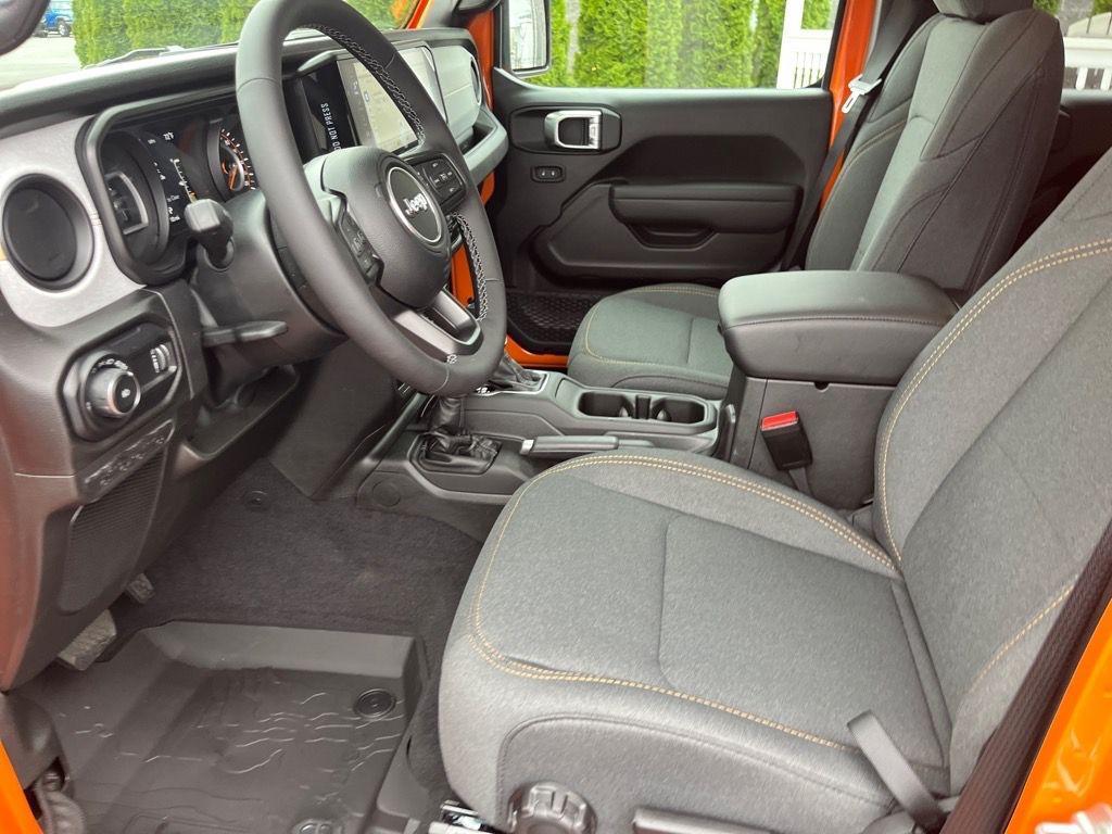 new 2025 Jeep Wrangler car, priced at $45,755