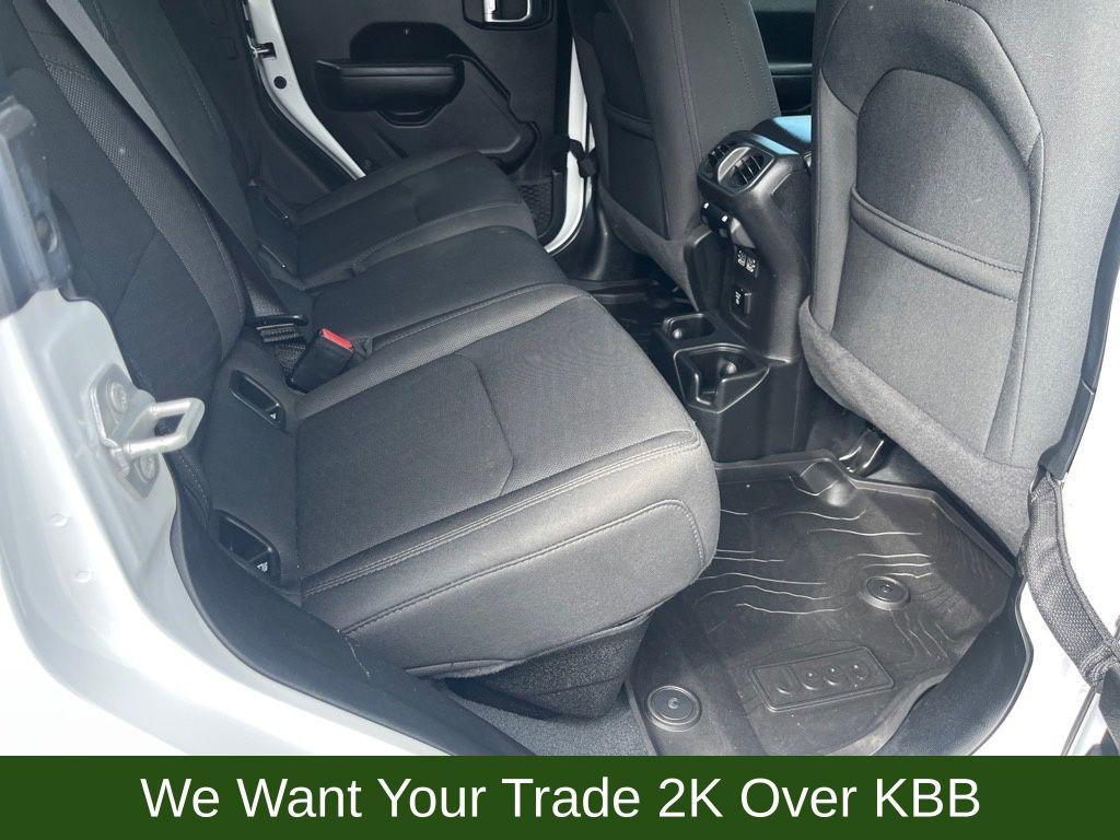 used 2022 Jeep Gladiator car, priced at $35,500