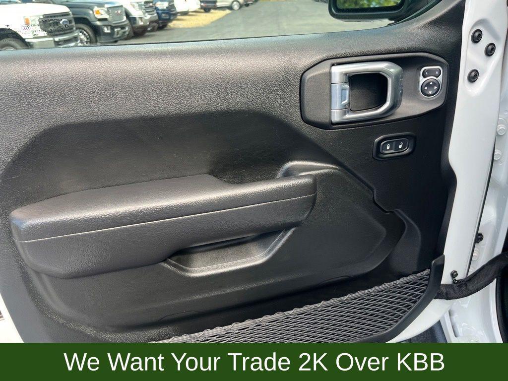 used 2022 Jeep Gladiator car, priced at $35,500