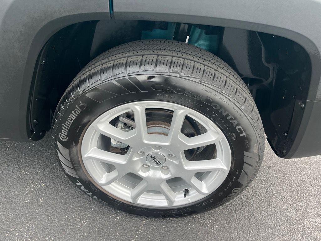 used 2022 Jeep Renegade car, priced at $19,533