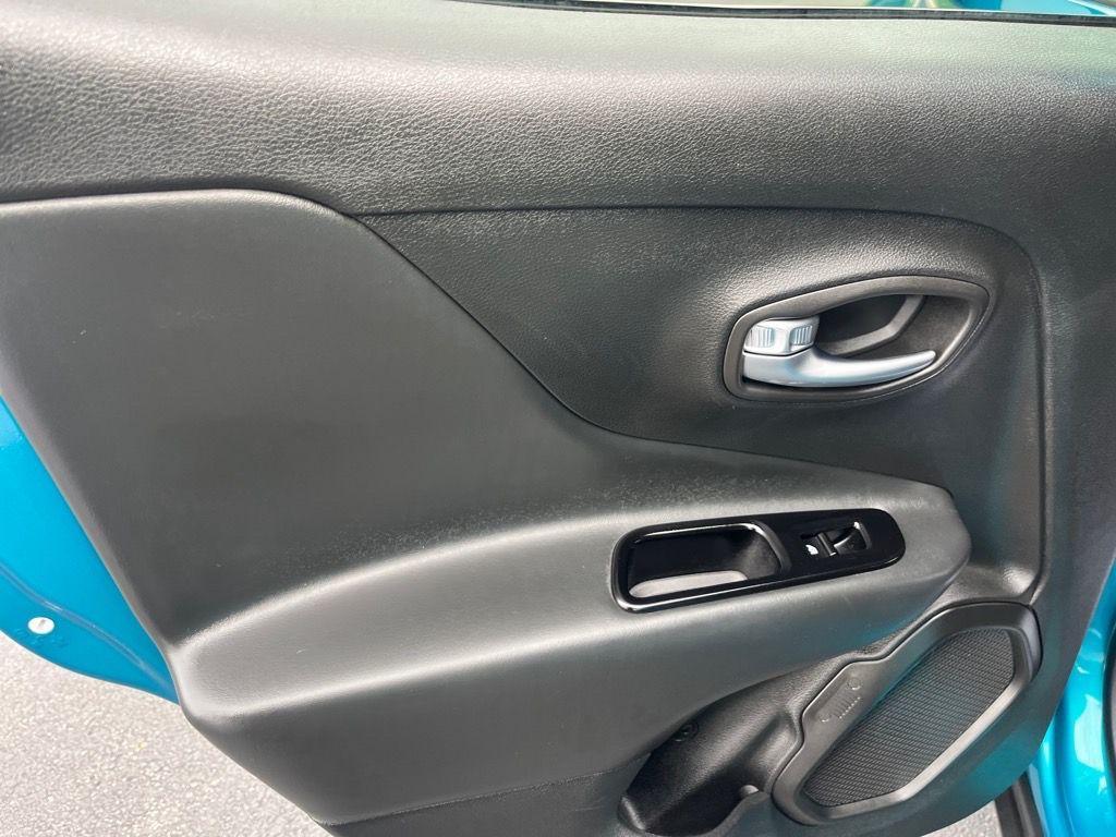 used 2022 Jeep Renegade car, priced at $19,533