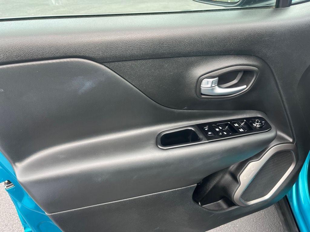 used 2022 Jeep Renegade car, priced at $19,533