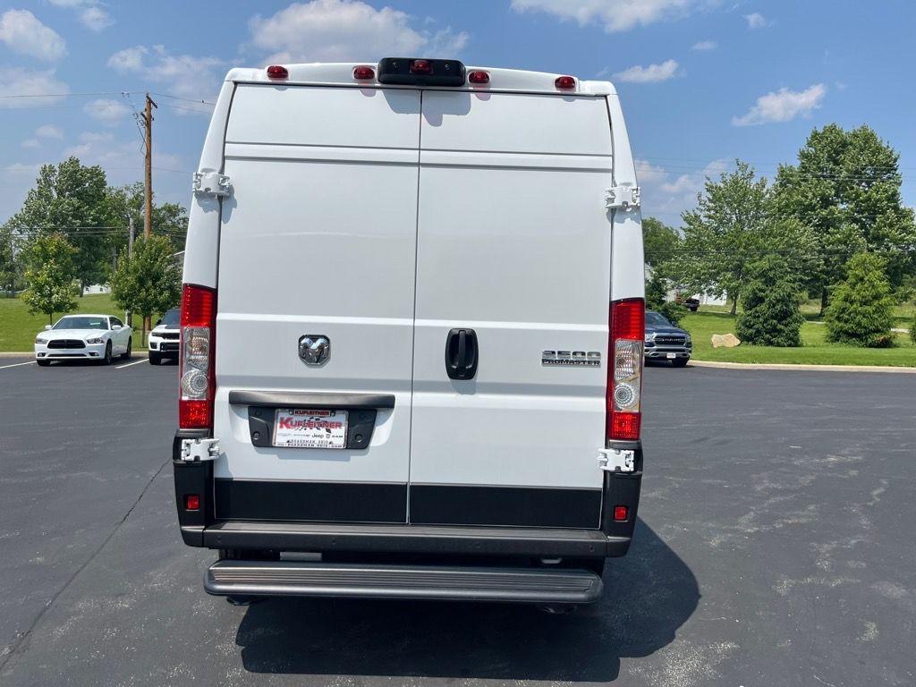 new 2025 Ram ProMaster 2500 car, priced at $50,441