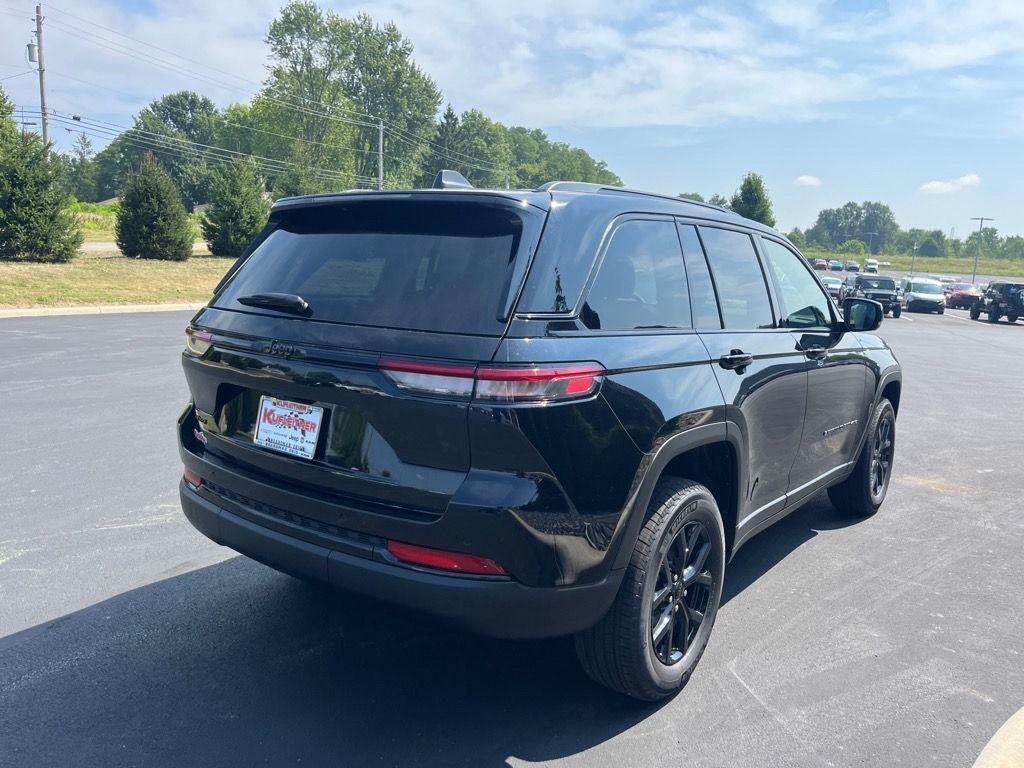 new 2025 Jeep Grand Cherokee car, priced at $42,003