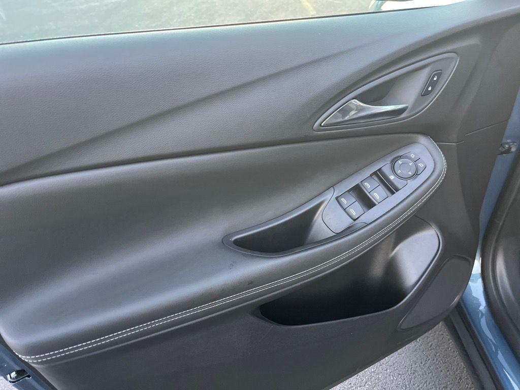 used 2025 Buick Encore GX car, priced at $24,185