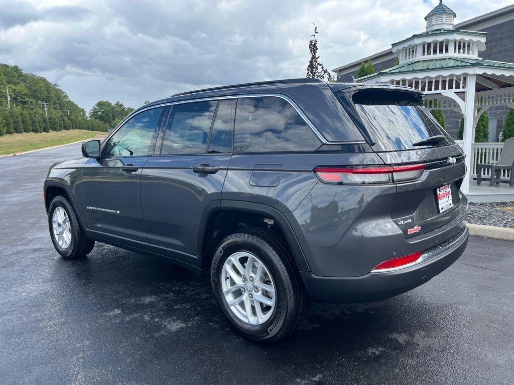 new 2025 Jeep Grand Cherokee car, priced at $40,777