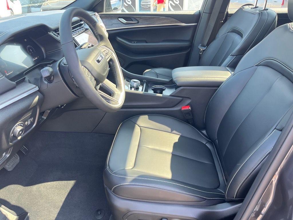 new 2025 Jeep Grand Cherokee L car, priced at $48,918