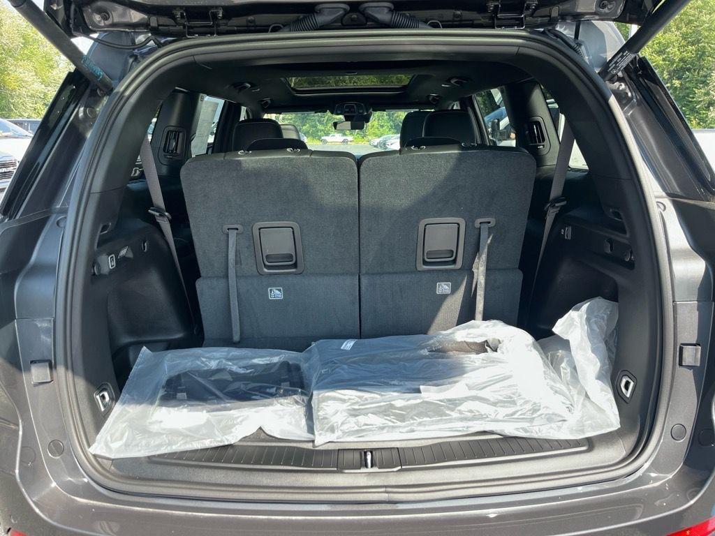 new 2025 Jeep Grand Cherokee L car, priced at $48,918