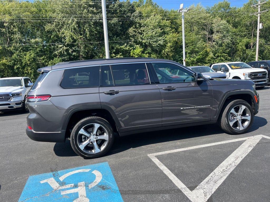 new 2025 Jeep Grand Cherokee L car, priced at $48,918