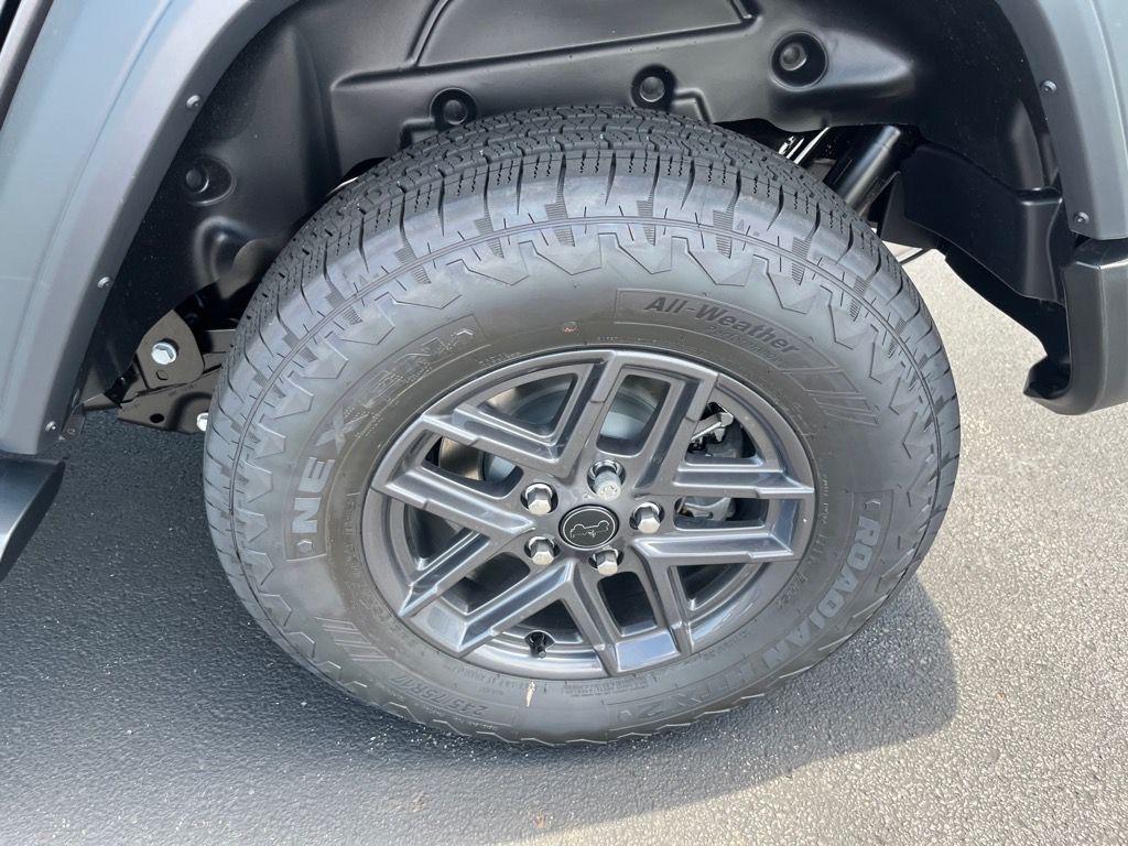 new 2025 Jeep Wrangler car, priced at $46,040