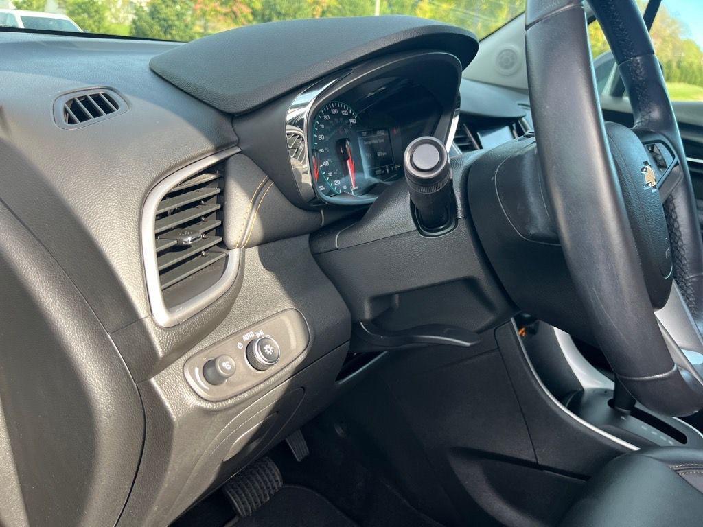 used 2022 Chevrolet Trax car, priced at $18,474