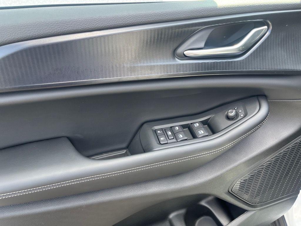 new 2025 Jeep Grand Cherokee car, priced at $44,286