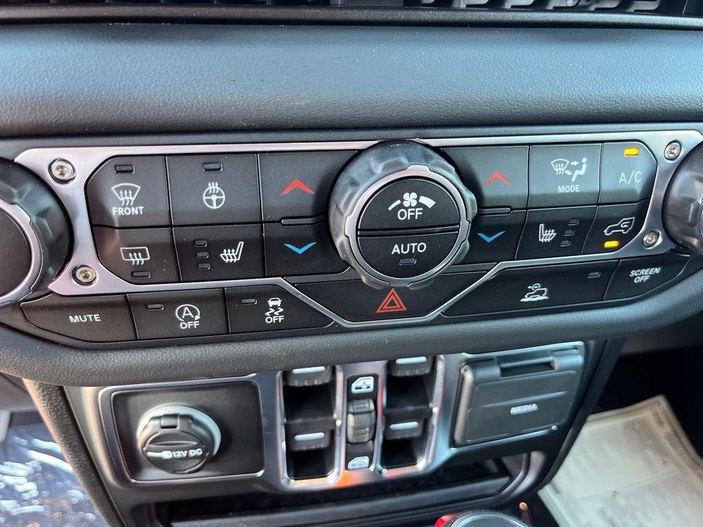 new 2025 Jeep Wrangler car, priced at $52,815