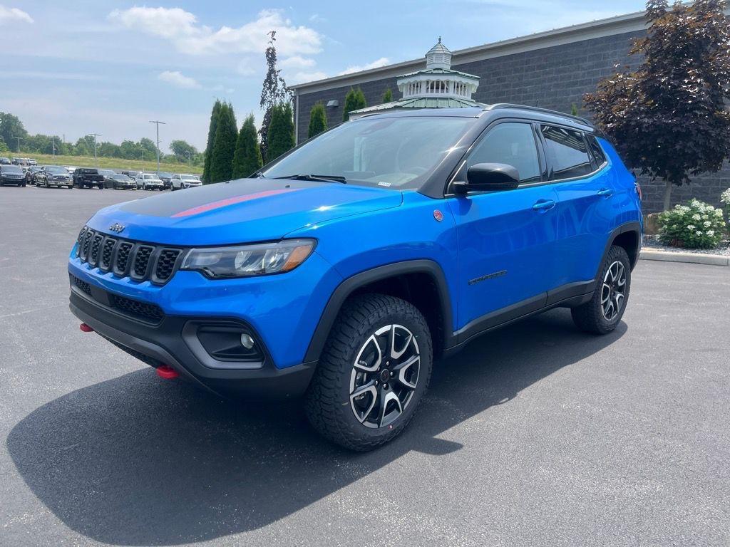 new 2025 Jeep Compass car, priced at $34,006