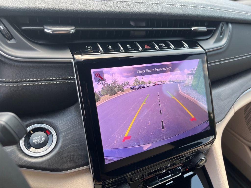 new 2025 Jeep Grand Cherokee car, priced at $43,509