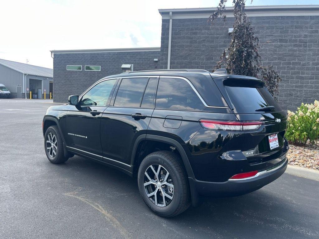 new 2025 Jeep Grand Cherokee car, priced at $43,509