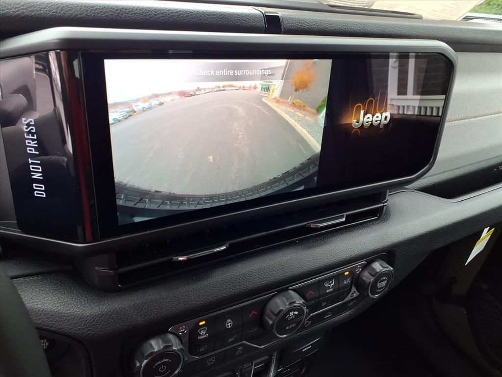 new 2026 Jeep Wrangler car, priced at $53,524