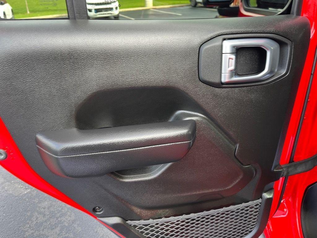 used 2024 Jeep Gladiator car, priced at $40,477