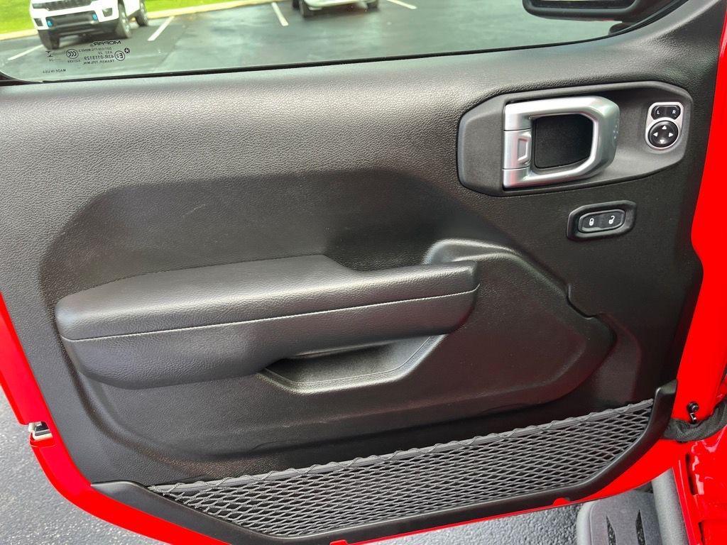 used 2024 Jeep Gladiator car, priced at $40,477