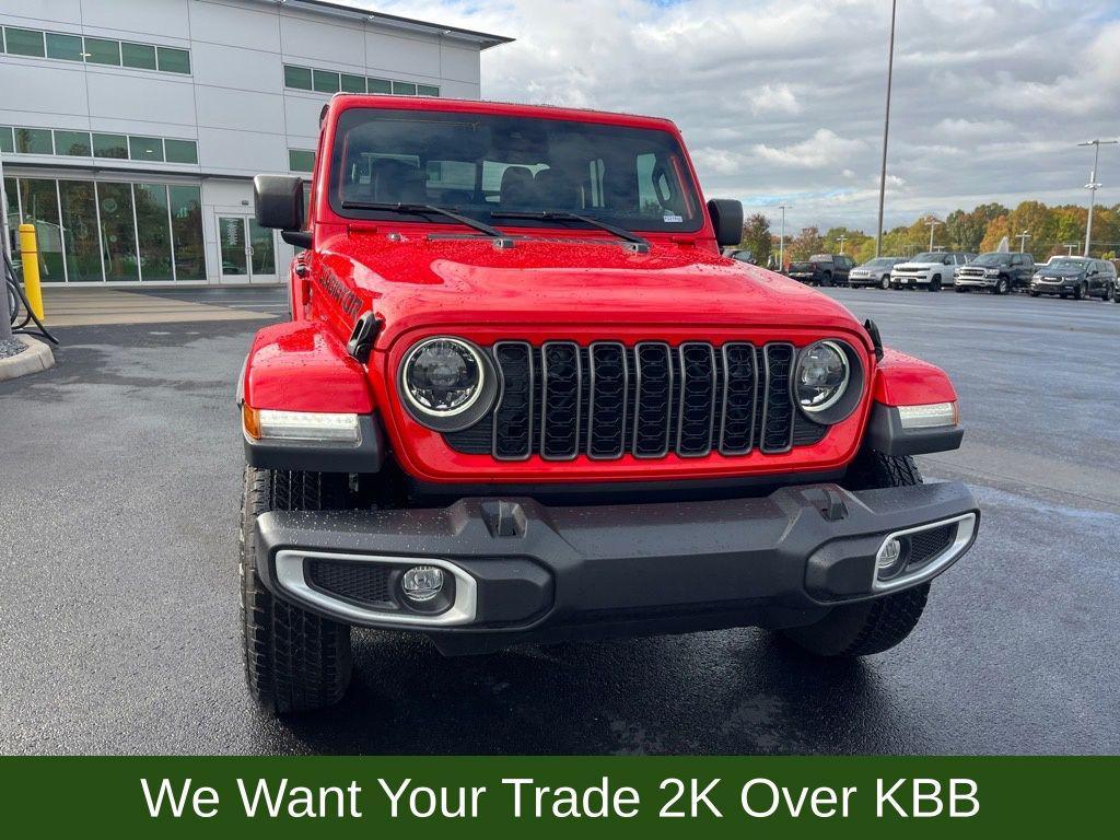 used 2024 Jeep Gladiator car, priced at $40,477