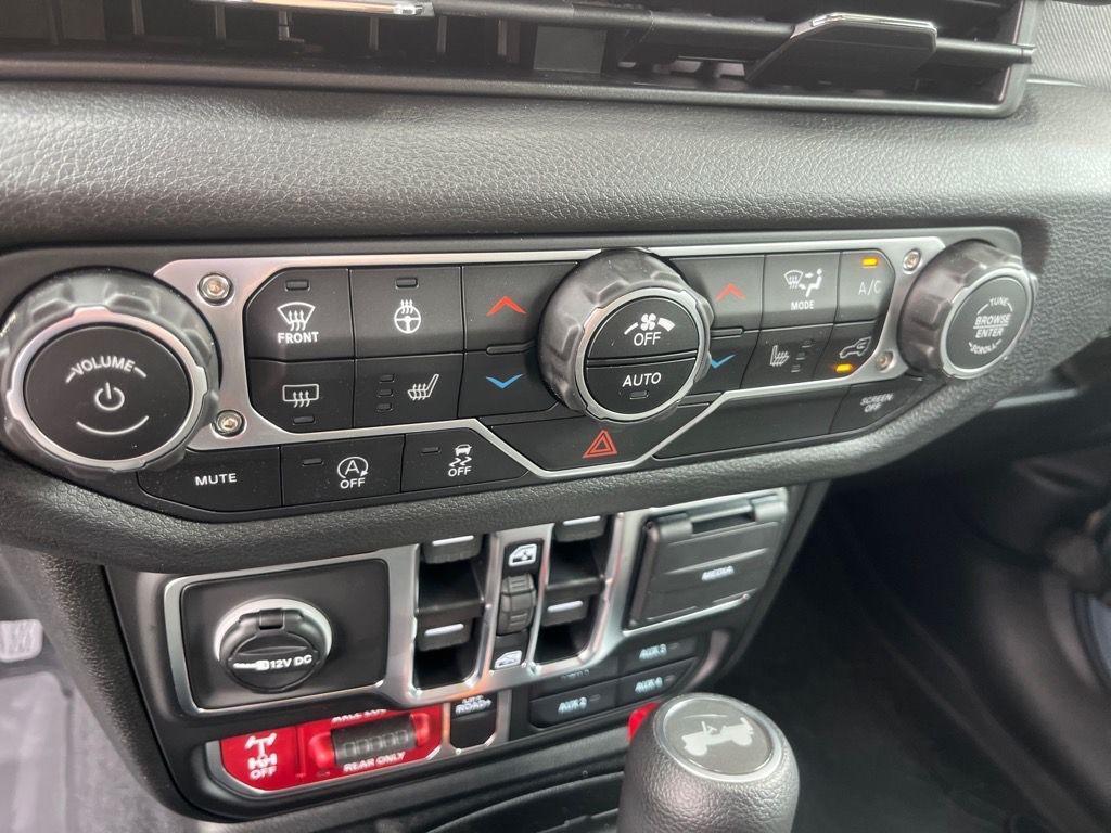 new 2025 Jeep Wrangler car, priced at $49,020