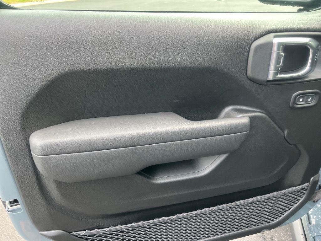 new 2025 Jeep Wrangler car, priced at $49,020