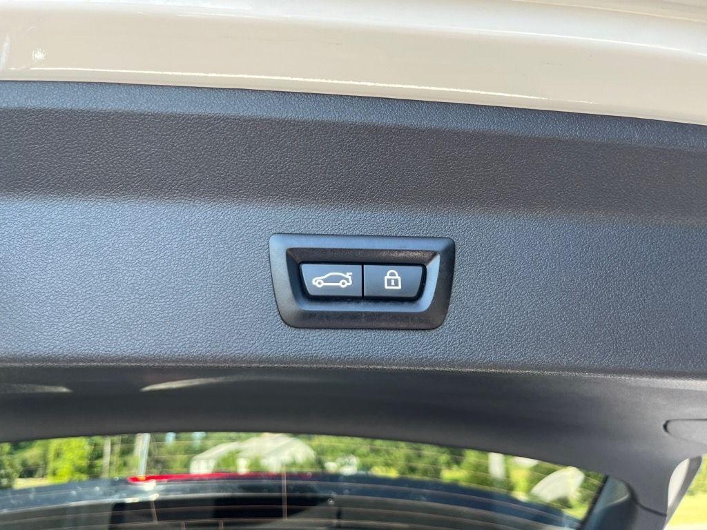 used 2022 BMW X3 car, priced at $38,273