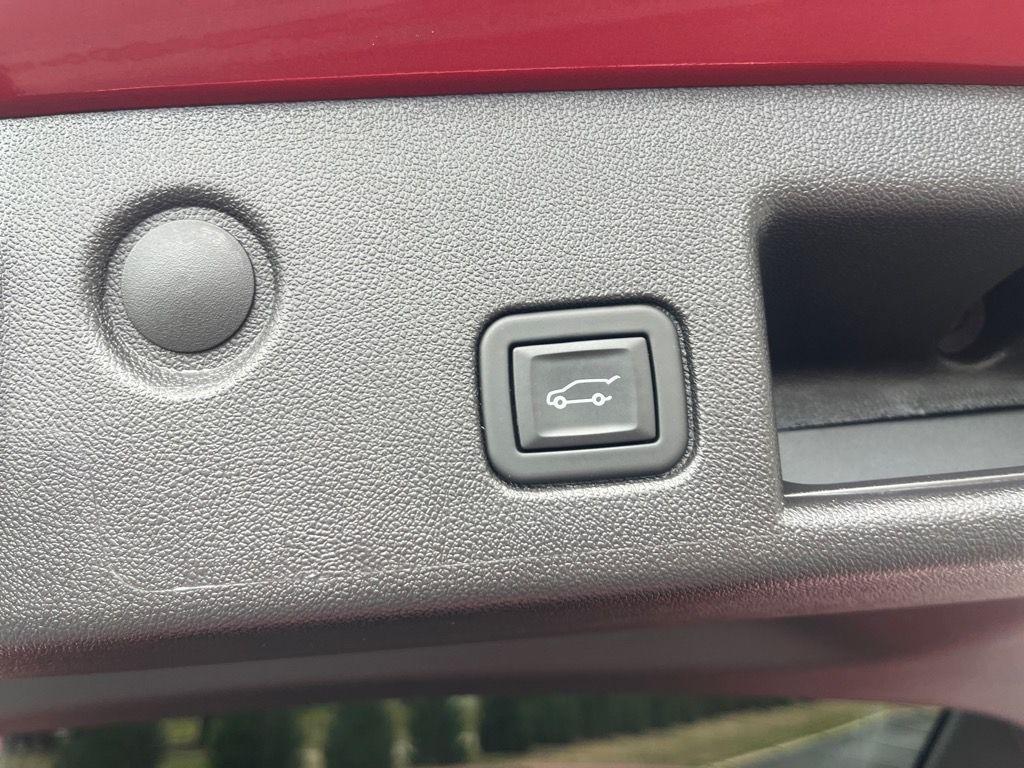 used 2024 Chevrolet Equinox car, priced at $23,578