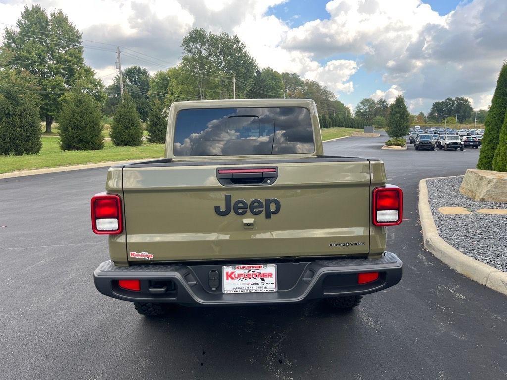 new 2025 Jeep Gladiator car, priced at $44,490