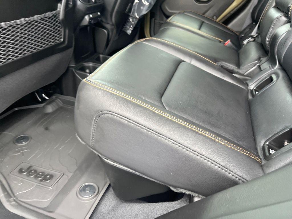 new 2025 Jeep Gladiator car, priced at $44,490